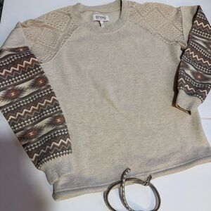 Shyanne Aztec Pullover Boho County Western Size XS OVERSIZED Lace Shoulders